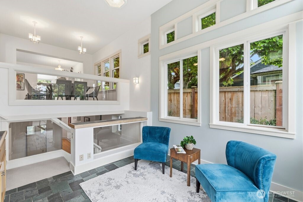 108 North 54th Street Seattle, WA 98103 - Photo 12 of 36