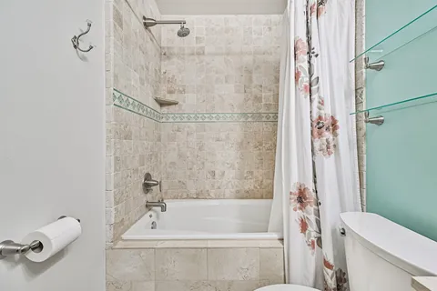 $130,000 | 402 Postoffice Street, Unit 201, Galveston, TX 77550