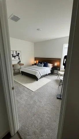 a view of livingroom with furniture