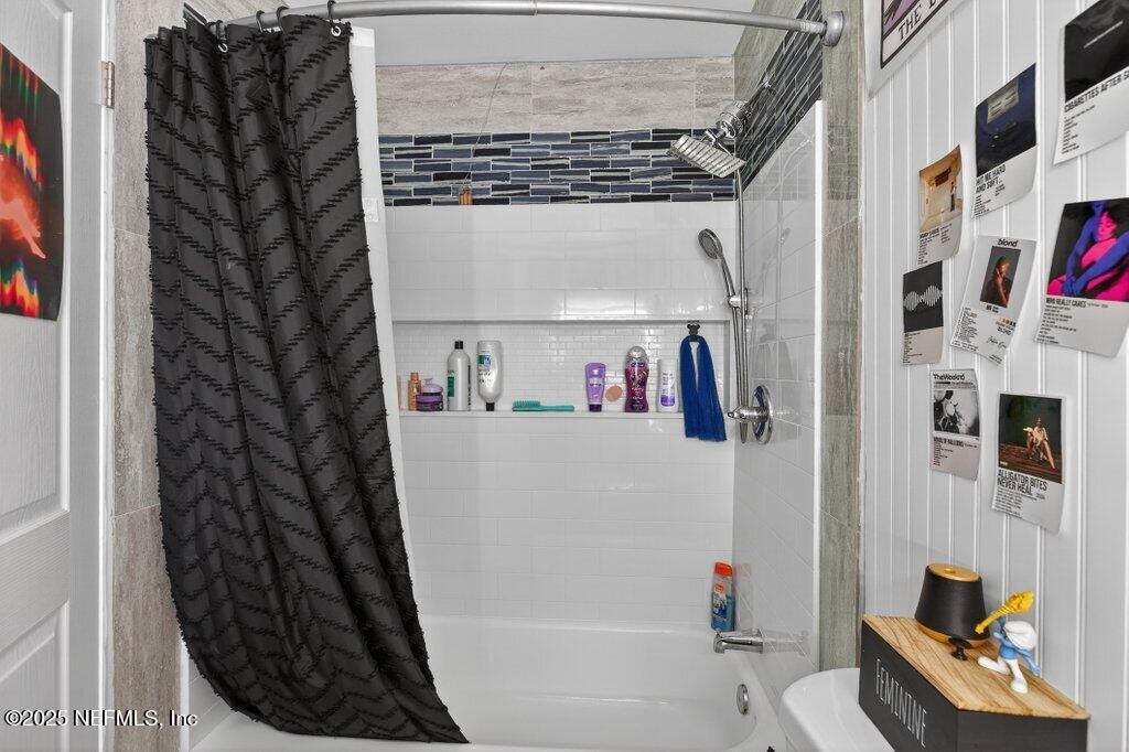 10545 Baylor Avenue Hastings, FL 32145 - Photo 10 of 17 a view of walk in closet