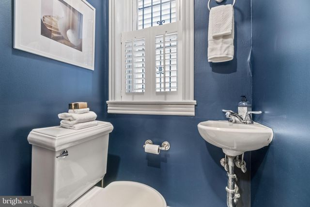 $870,000 | 1346 Emerald Street Northeast, Washington, DC 20002