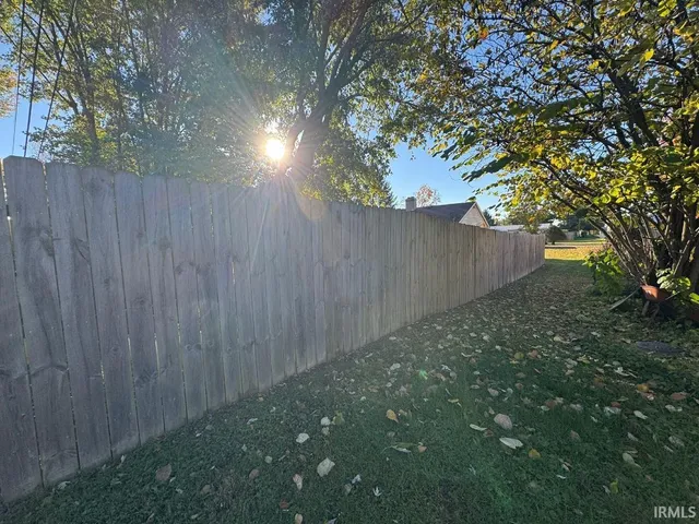 $224,800 | 4082 West Broadway Avenue, Bloomington, IN 47404