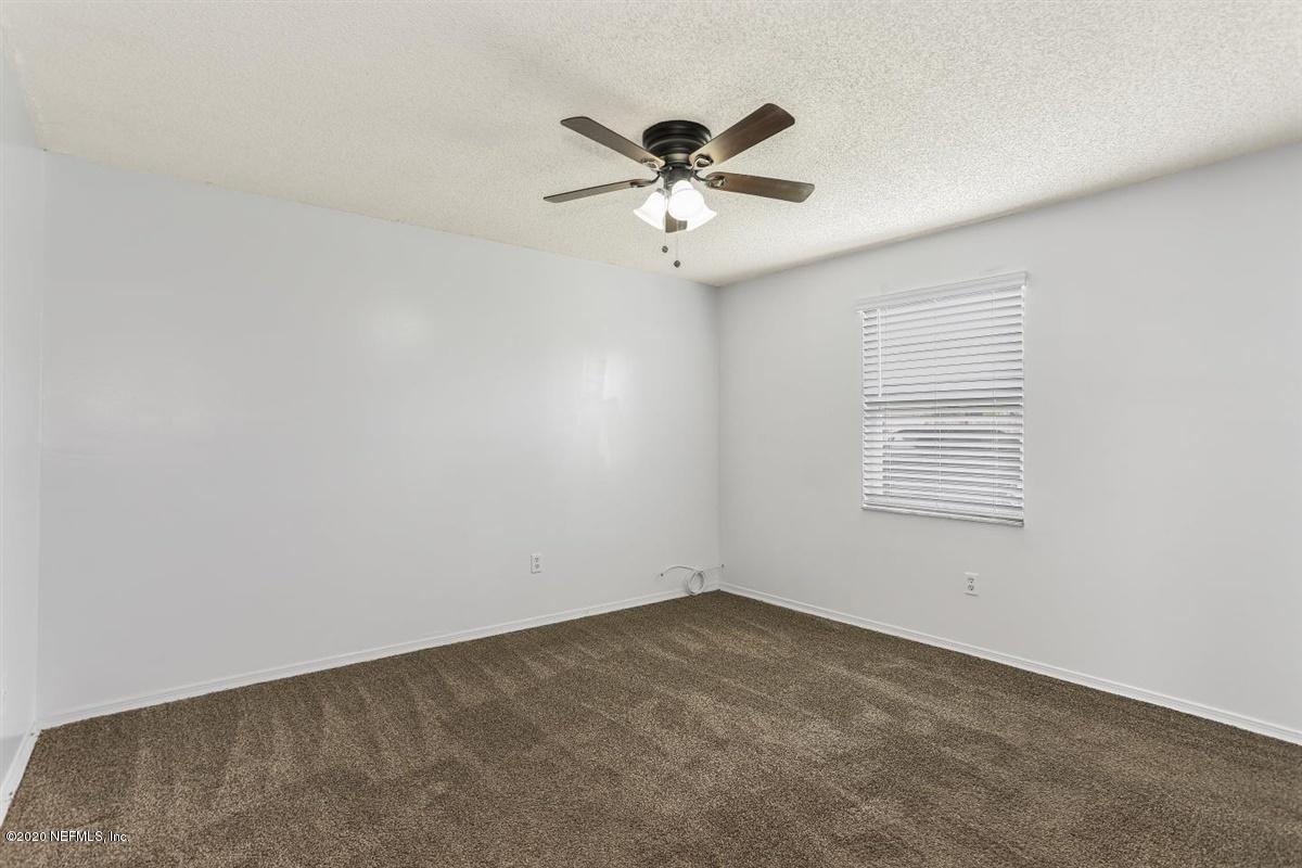 8236 Justin Road South Jacksonville, FL 32210 - Photo 6 of 11 06-Master Bedroom