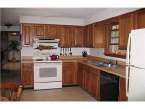 2 Londonderry Road Windham, NH 03087 - Photo 2 of 5
