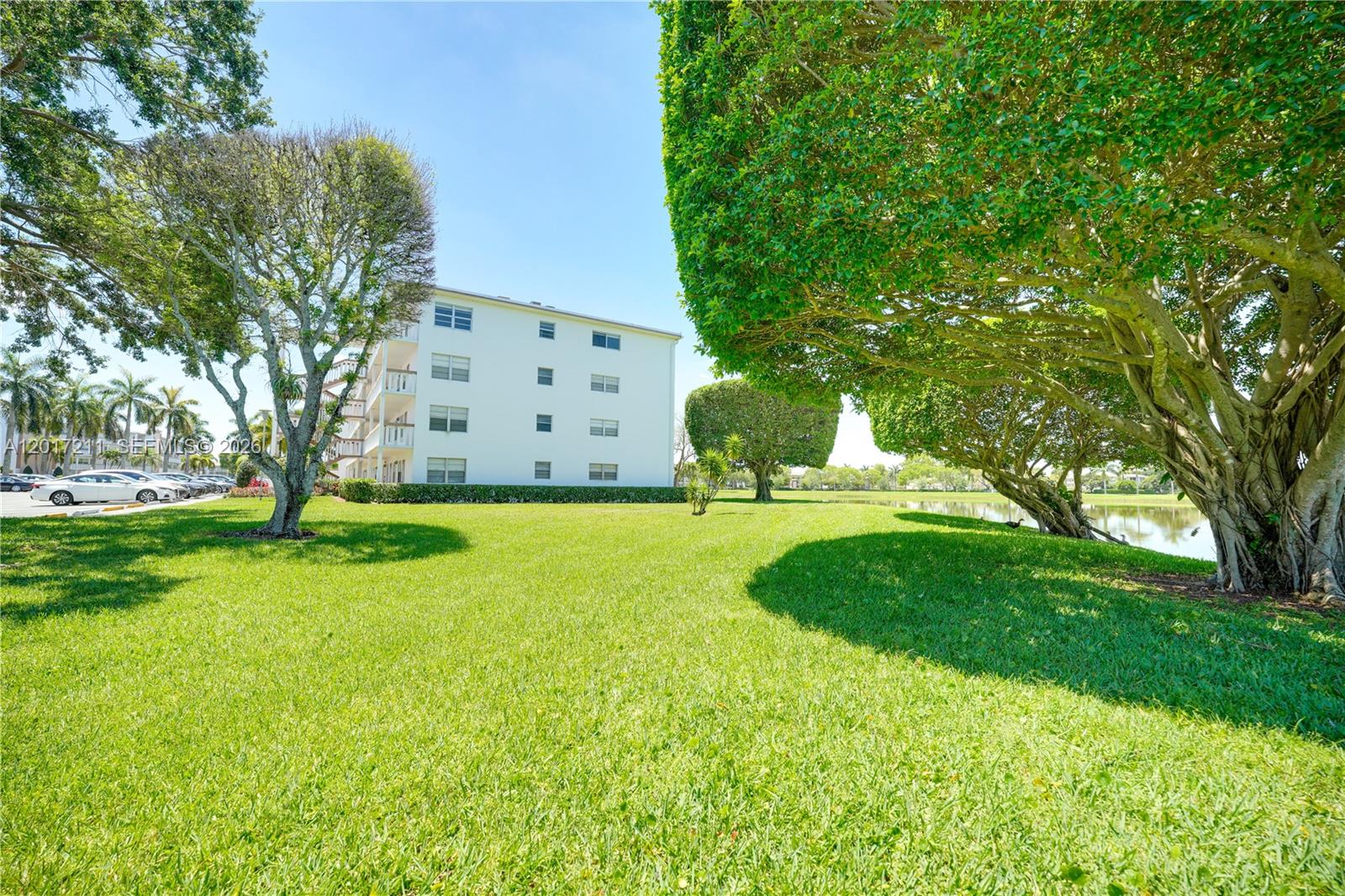 4082 Cornwall East, Unit 4082 Boca Raton, FL 33434 - Photo 43 of 46