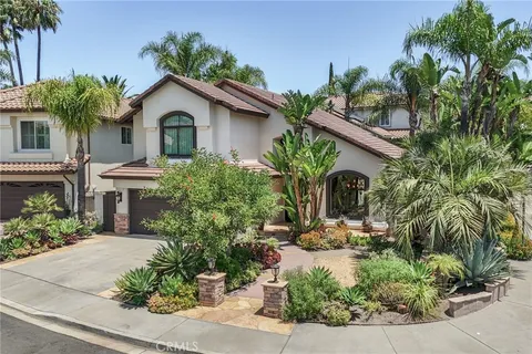 $1,449,000 | 19066 Willow Brook Lane, Lake Forest, CA 92679