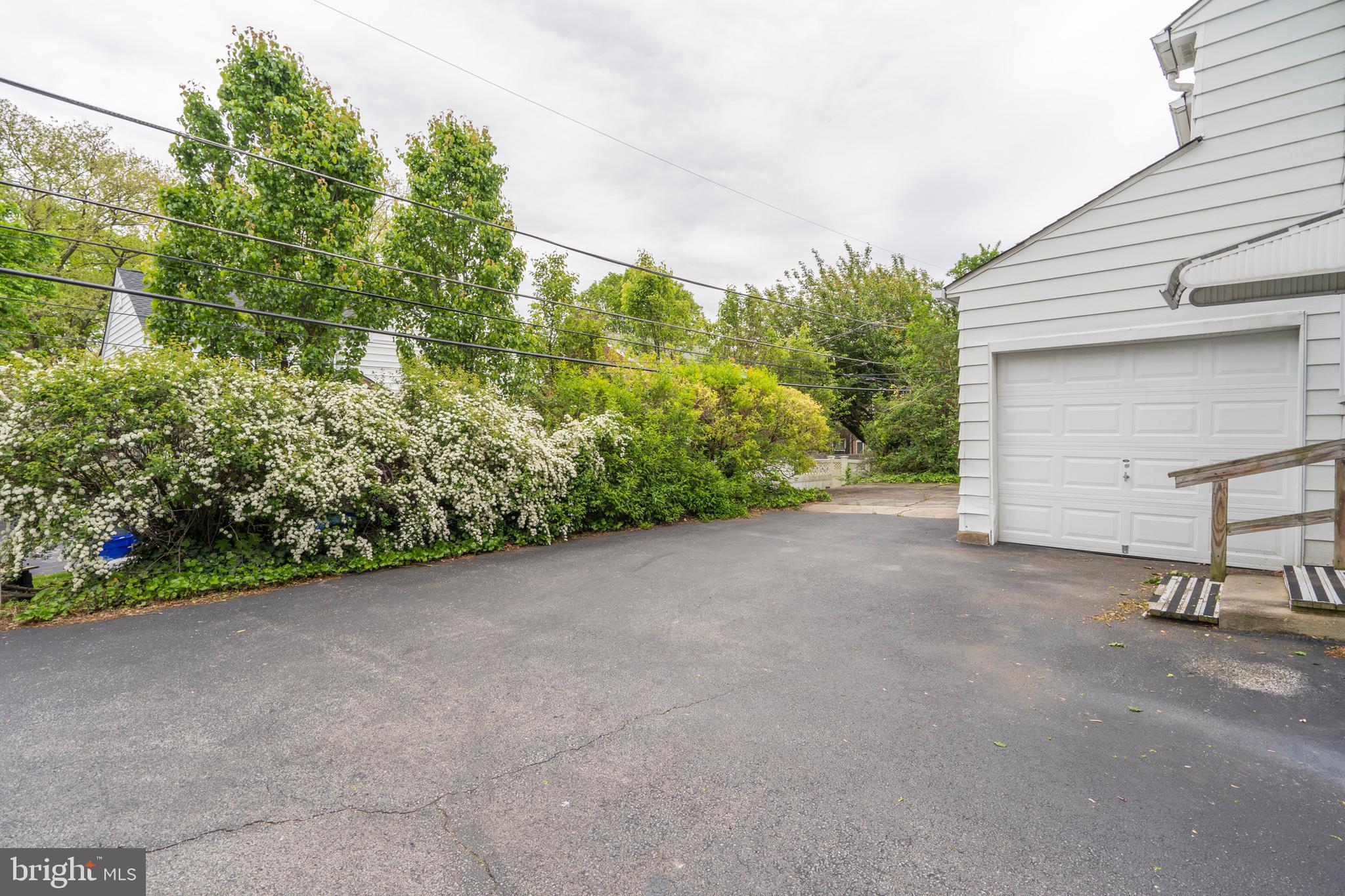 305 Earlington Road Havertown, PA 19083 - Photo 29 of 50 No Problem To Park