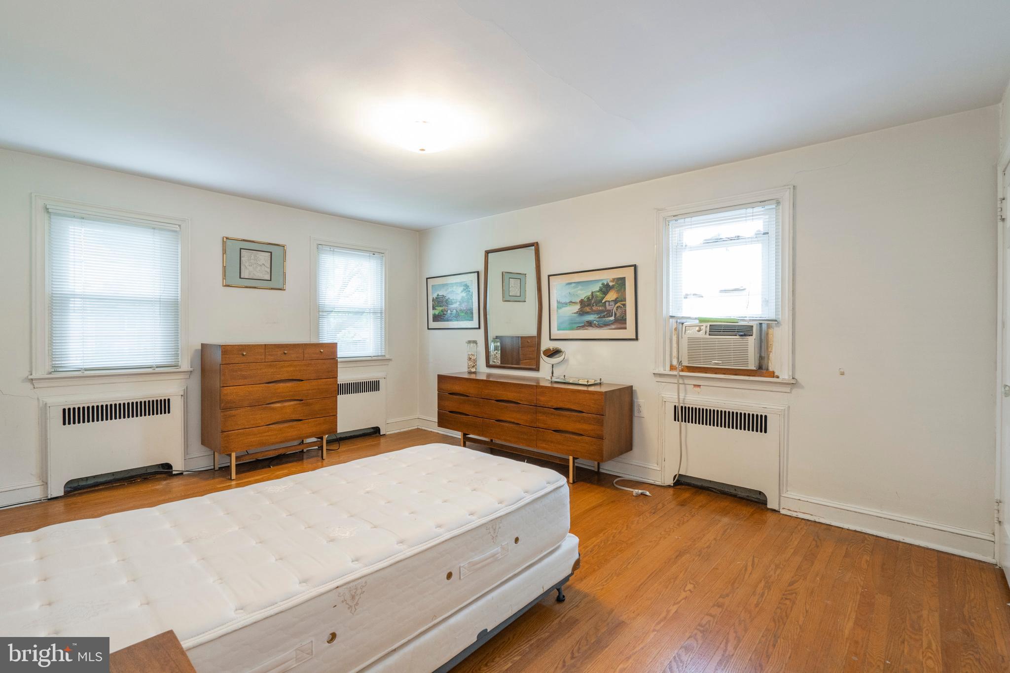 305 Earlington Road Havertown, PA 19083 - Photo 38 of 50 Hardwood Floors