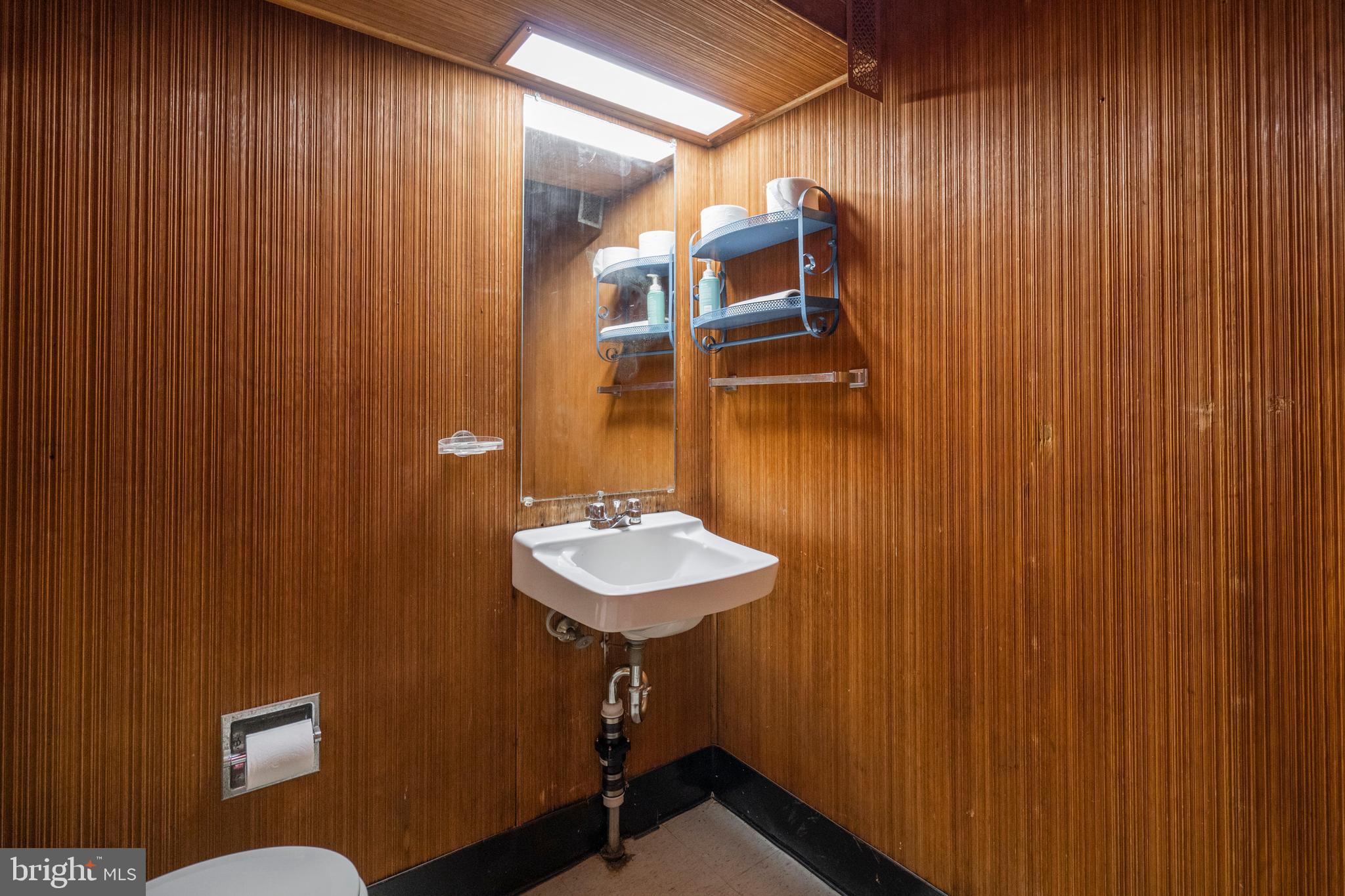 305 Earlington Road Havertown, PA 19083 - Photo 47 of 50 Lower Level Powder Room