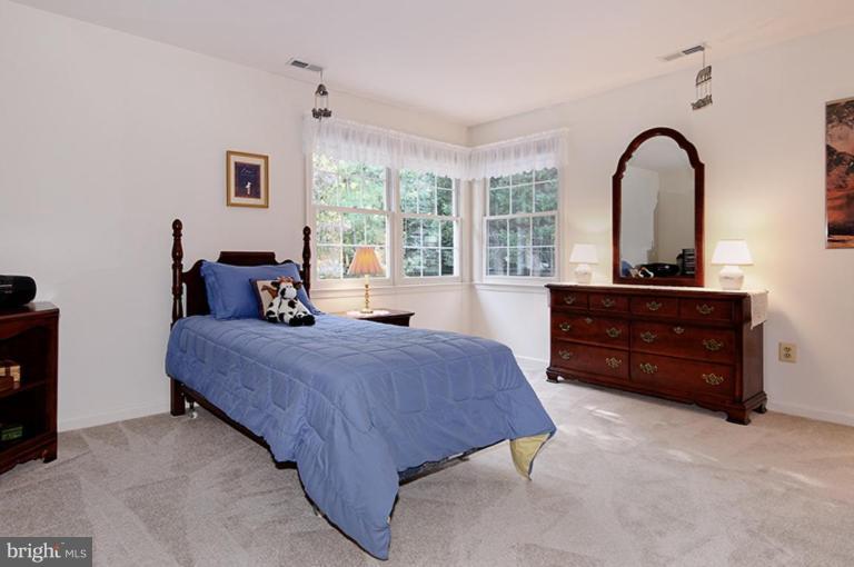1204 Tottenham Court Reston, VA 20194 - Photo 24 of 24 Bedroom #4