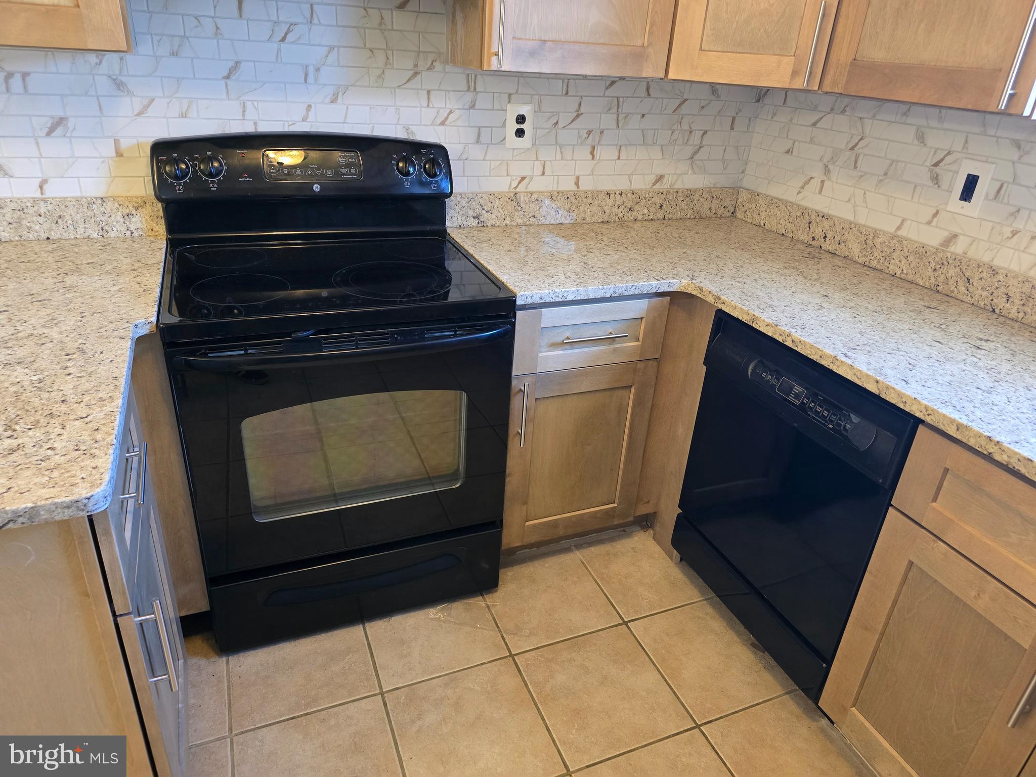 18 Belmont Road Bellmawr, NJ 08031 - Photo 13 of 42