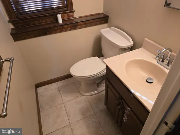$2,600 | 18 Belmont Road, Bellmawr, NJ 08031