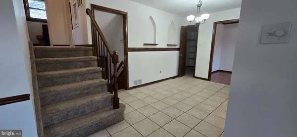 $2,600 | 18 Belmont Road, Bellmawr, NJ 08031