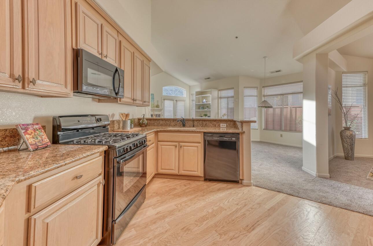 17760 Riverbend Road Salinas, CA 93908 - Photo 12 of 39 Gallery Image 12
