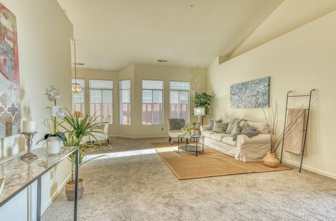 17760 Riverbend Road Salinas, CA 93908 - Photo 4 of 39 Gallery Image 4