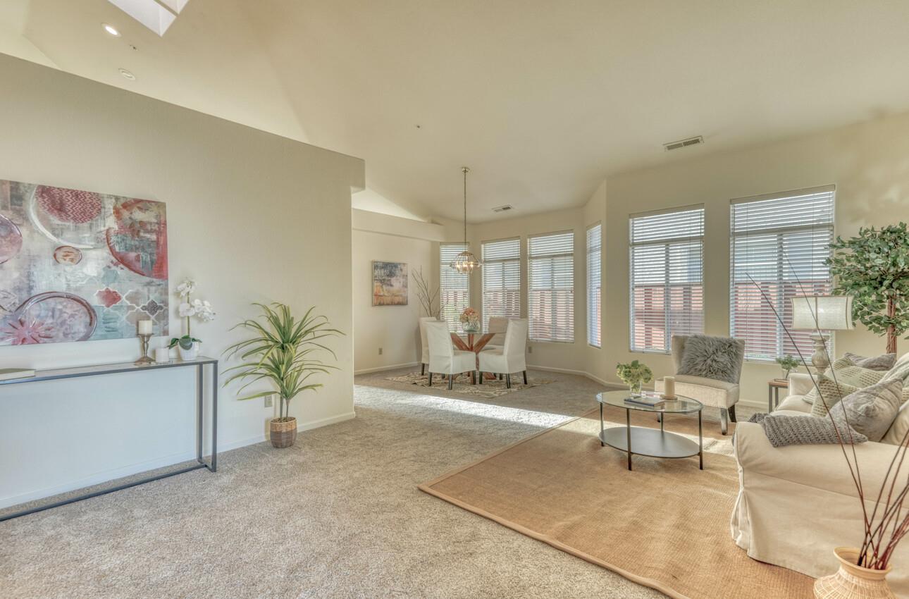 17760 Riverbend Road Salinas, CA 93908 - Photo 5 of 39 Gallery Image 5