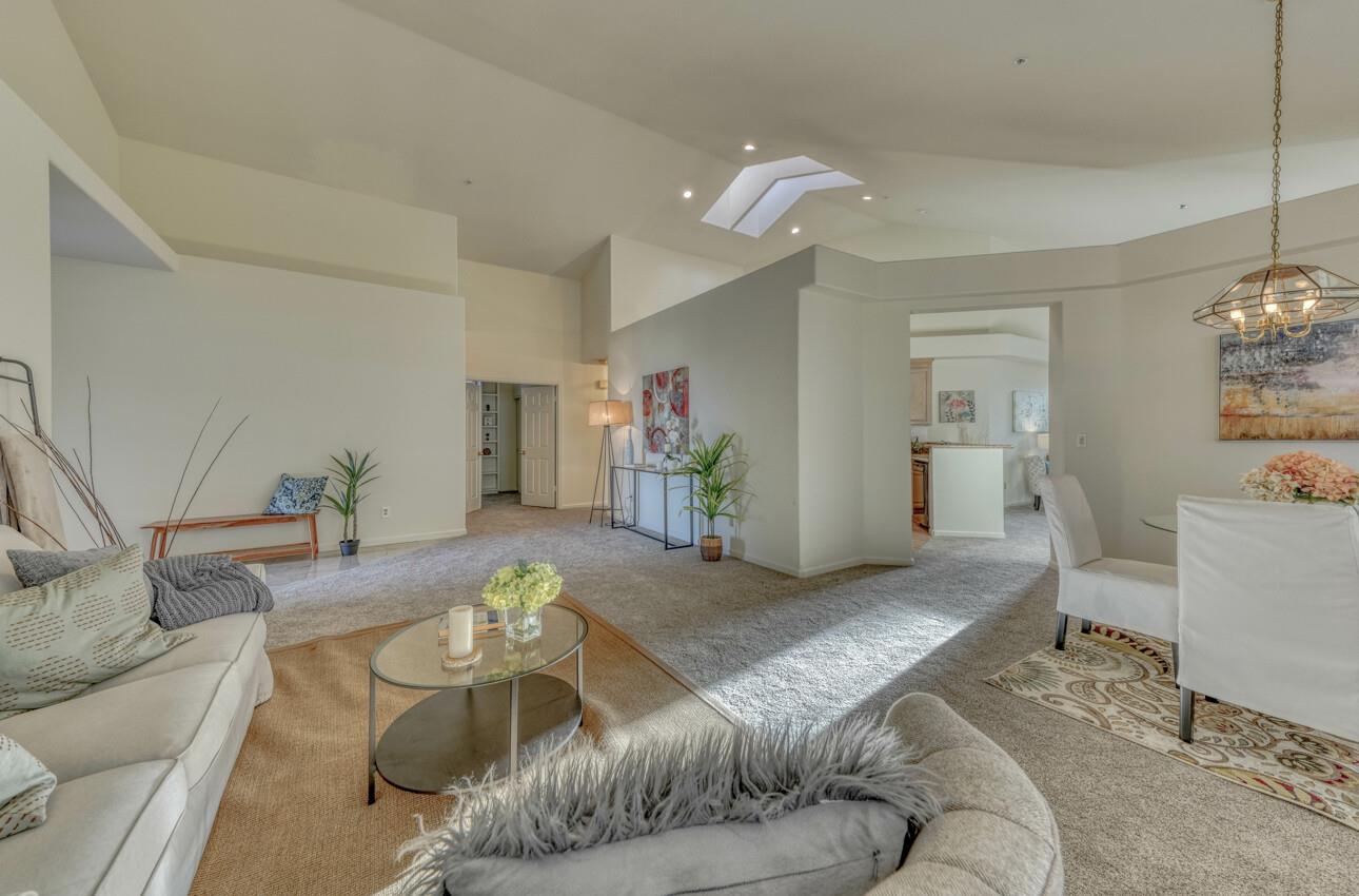 17760 Riverbend Road Salinas, CA 93908 - Photo 7 of 39 Gallery Image 7