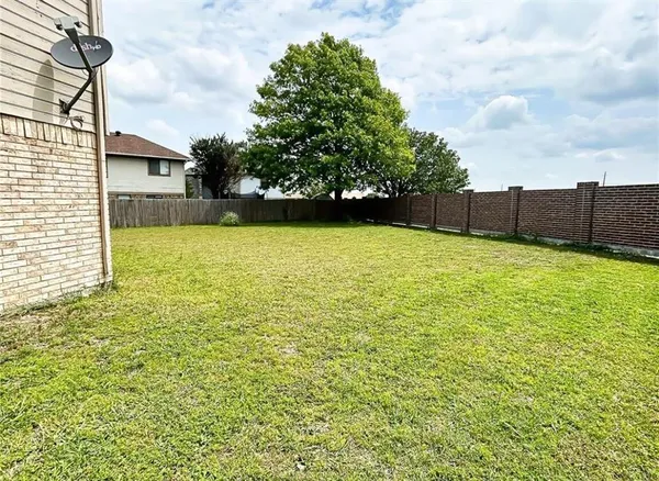 $2,550 | 3412 Grenoble Court, Plano, TX 75023