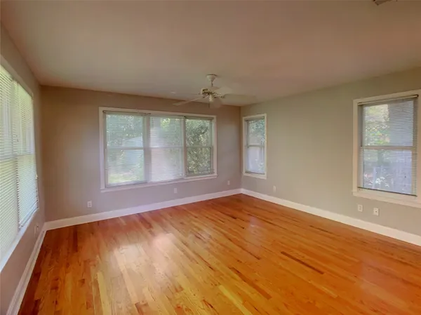 $3,695 | 5010 Shoalwood Avenue, Austin, TX 78756