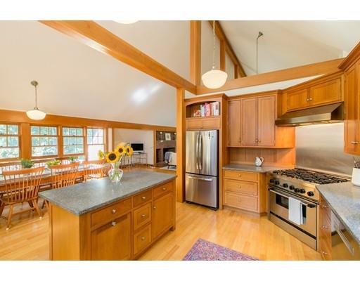 112 Codman Road Lincoln, MA 01773 - Photo 10 of 26