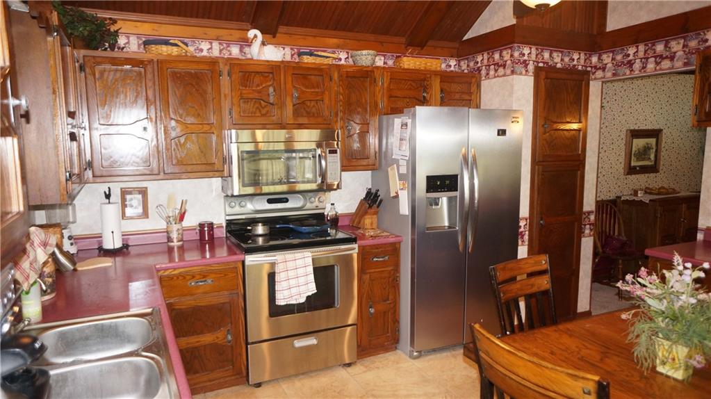4029 Summit Ridge Road Greenwood, IN 46142 - Photo 3 of 16 Gallery Image 3