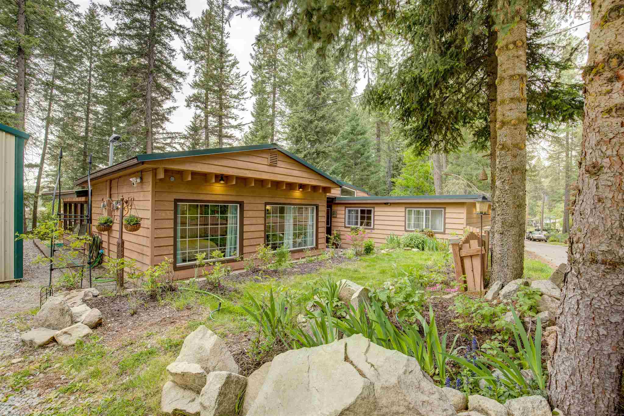 111 Knott Road Newport, WA 99156 - Photo 2 of 27 Gallery Image 2