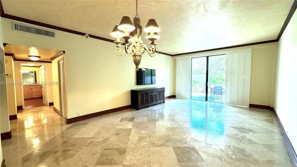 $1,120,000 | 251 Crandon Boulevard, Unit 133, Key Biscayne, FL 33149
