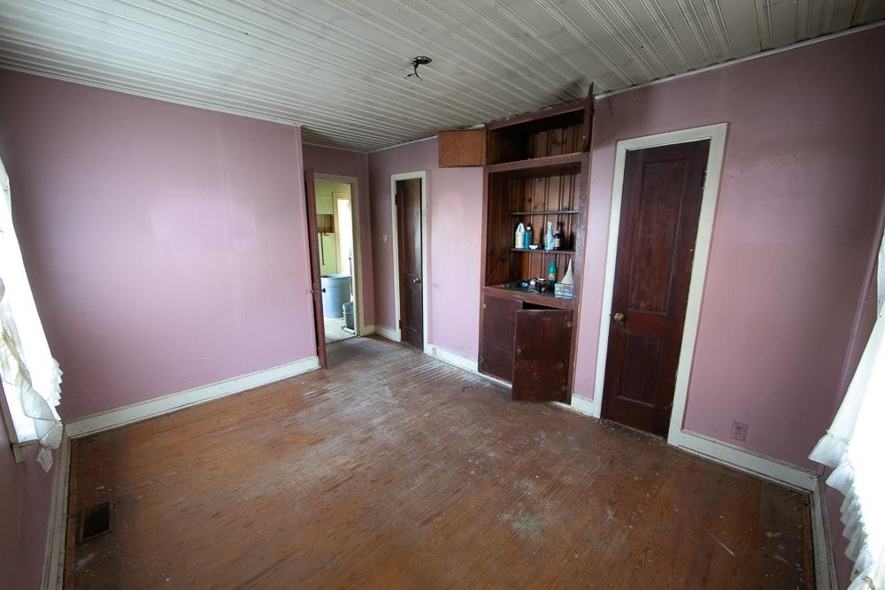 150 Hub Greer Road Chesnee, SC 29323 - Photo 16 of 20 Master Bedroom