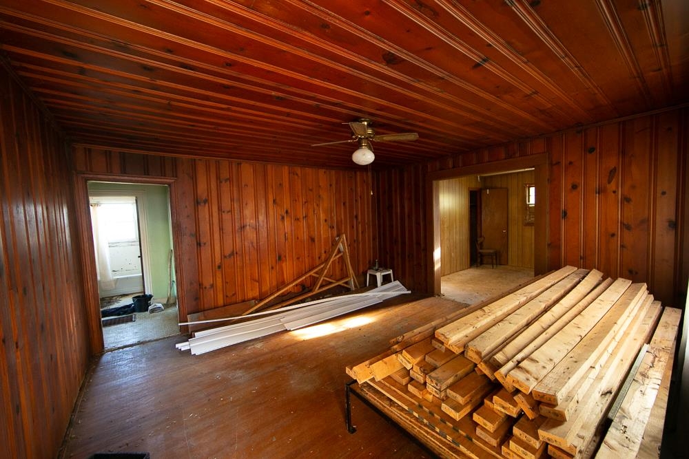 150 Hub Greer Road Chesnee, SC 29323 - Photo 9 of 20 Living Room