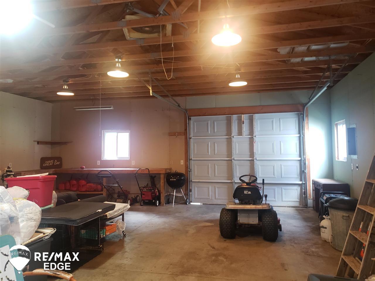 5687 West Oregon Road Lapeer, MI 48446 - Photo 34 of 57 50047127-33.JPG