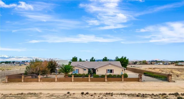$679,900 | 8347 West W Avenue, Lancaster, CA 93536