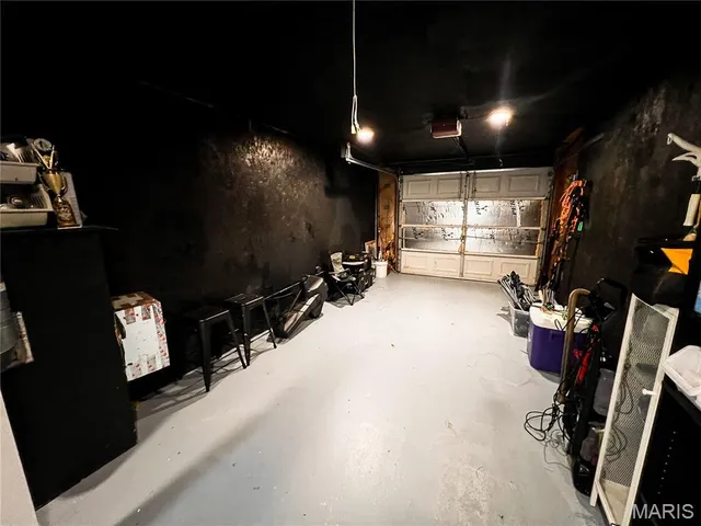 $200,000 | 9559 East Dix Irvington Road, Dix, IL 62830