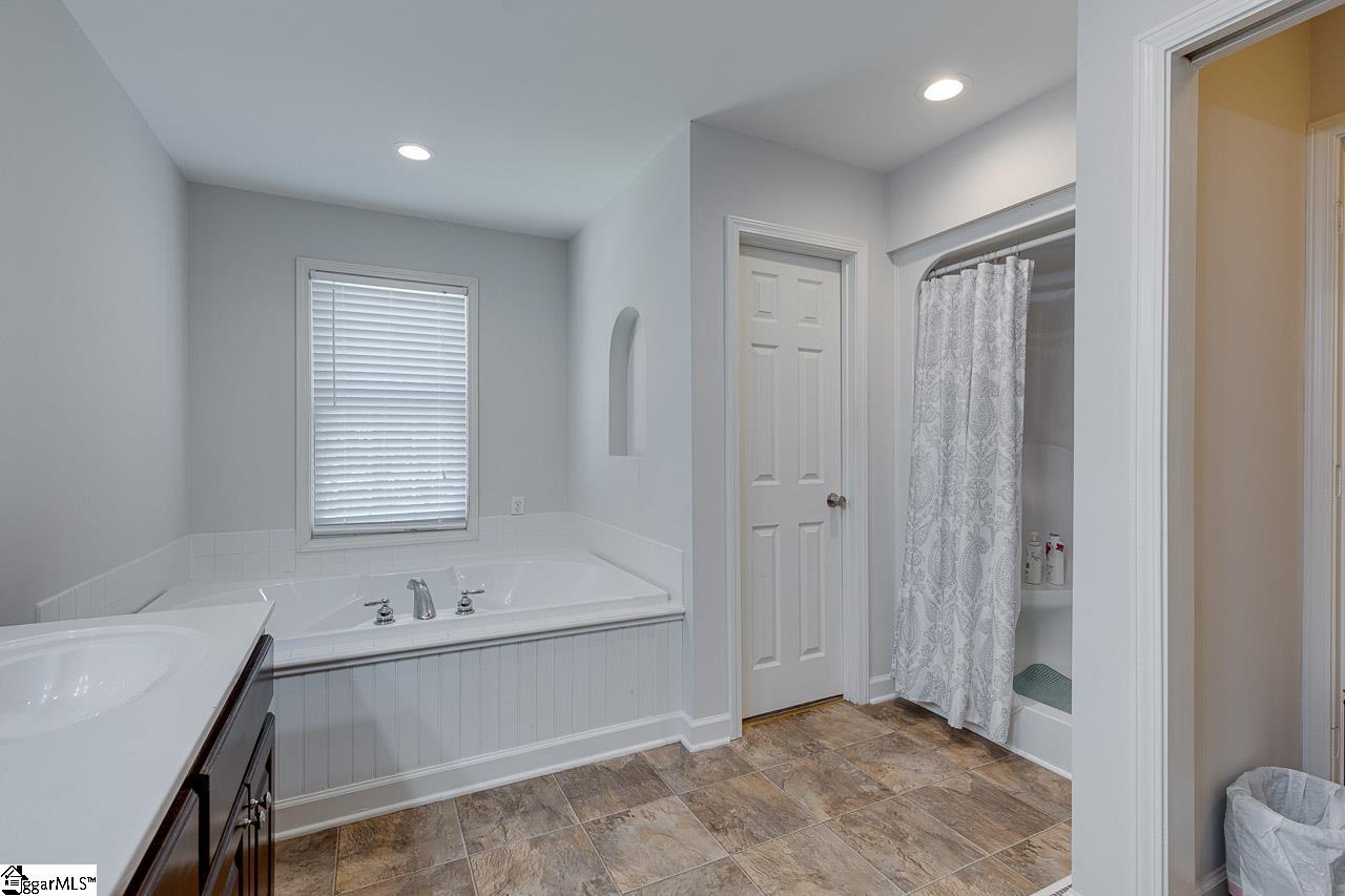 521 Davenport Road Simpsonville, SC 29680 - Photo 12 of 23 Gallery Image 12