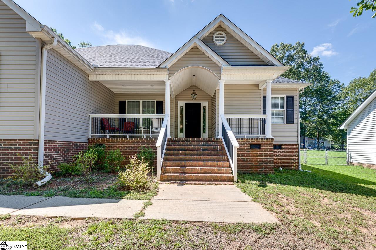 521 Davenport Road Simpsonville, SC 29680 - Photo 3 of 23 Gallery Image 3