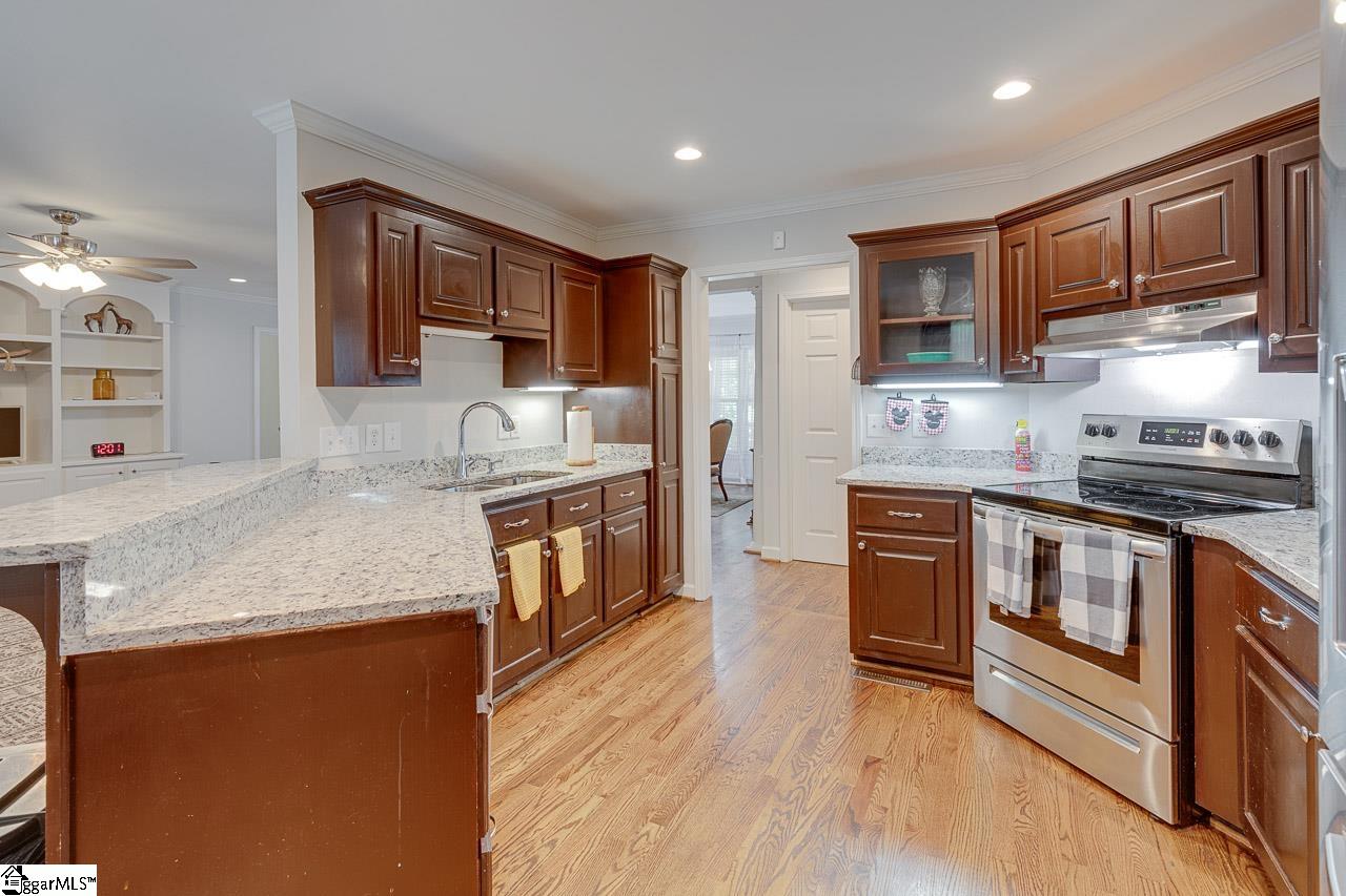 521 Davenport Road Simpsonville, SC 29680 - Photo 9 of 23 Gallery Image 9