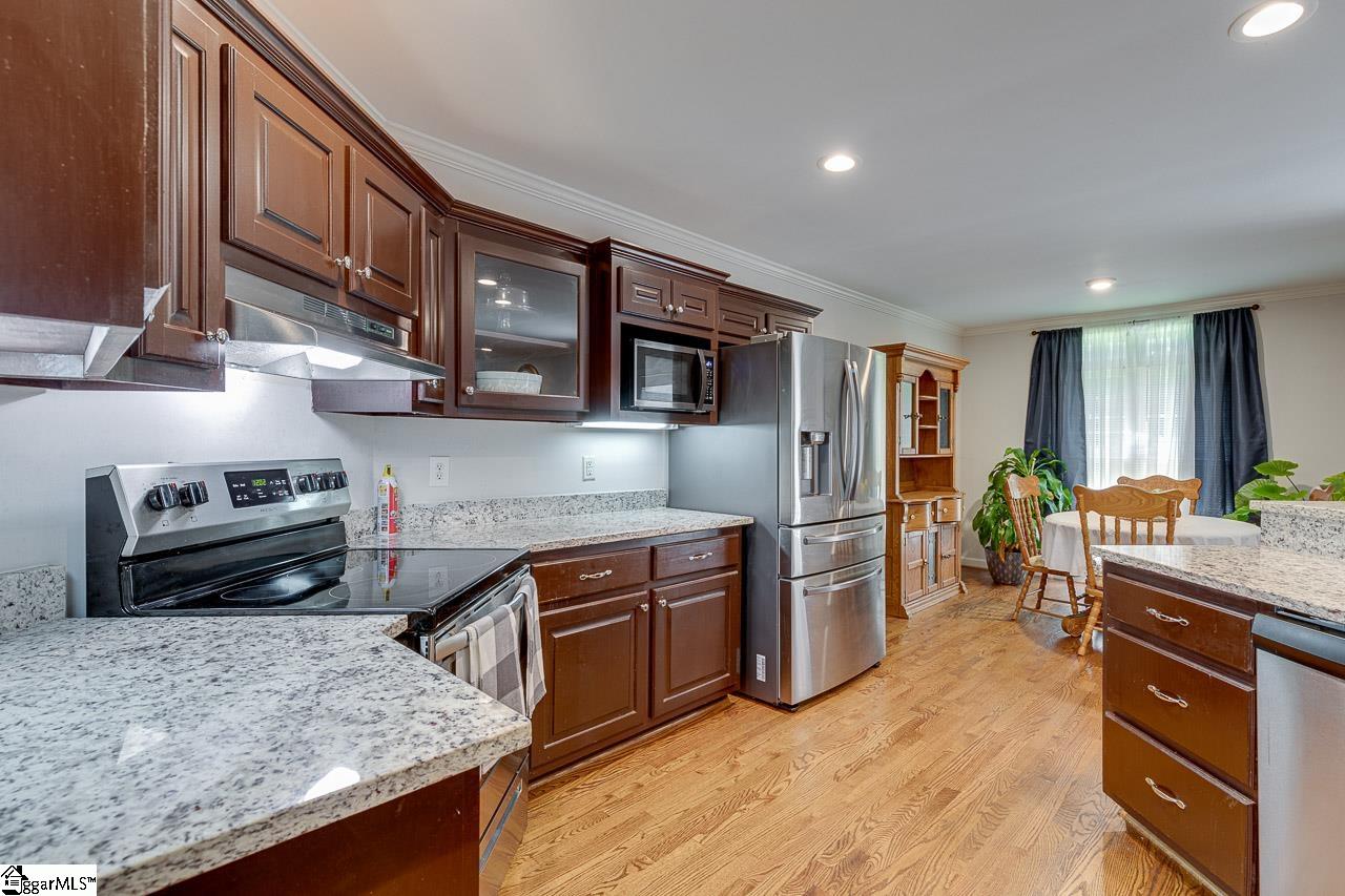 521 Davenport Road Simpsonville, SC 29680 - Photo 10 of 23 Gallery Image 10