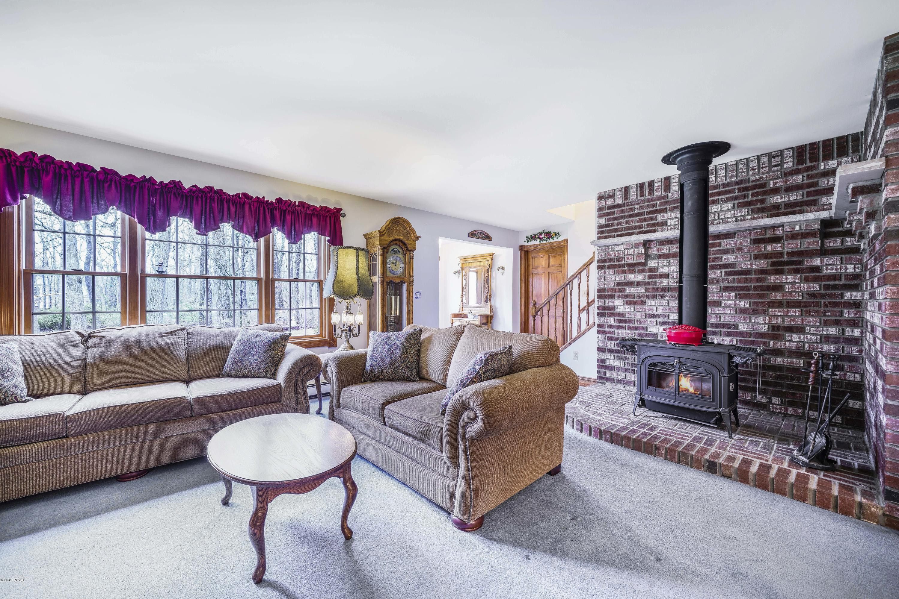 133 Nichecronk Road Dingmans Ferry, PA 18328 - Photo 6 of 31 bfcf6d8226a1fb91620475ca3a2be0335d111485