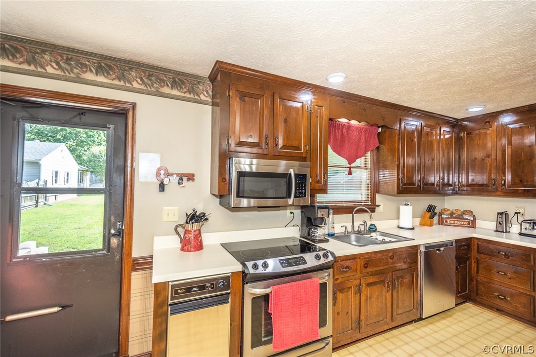 7251 Creek Ridge Road Henrico, VA 23231 - Photo 16 of 30 Gallery Image 16