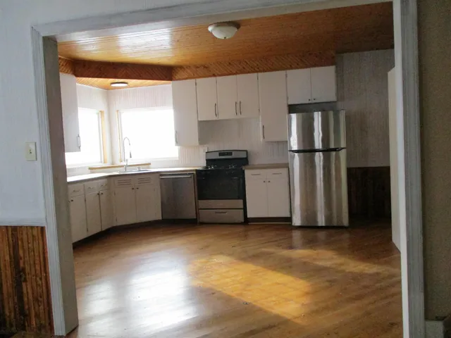 $104,900 | 506 West Amelia Street, Cassville, WI 53806