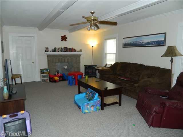 1983 Ebenezer Church Road Archdale, NC 27263 - Photo 14 of 14 Living Room.