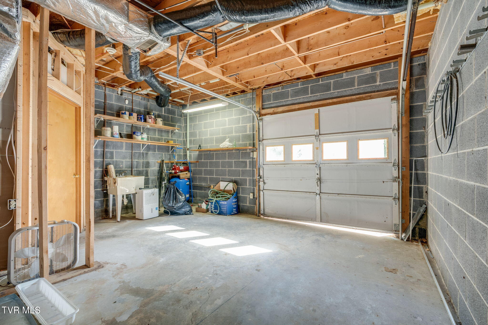 1750 Sylvan Hill Road Elizabethton, TN 37643 - Photo 35 of 50 034