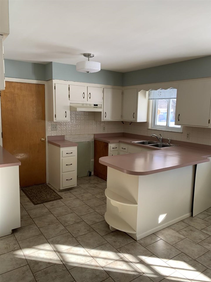 1437 Williamsburg Road Flint, MI 48507 - Photo 18 of 19 Gallery Image 18