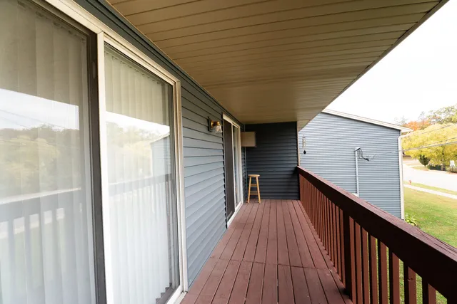 $1,700 | 774 Terrace Court, Unit T, Elgin, IL 60120