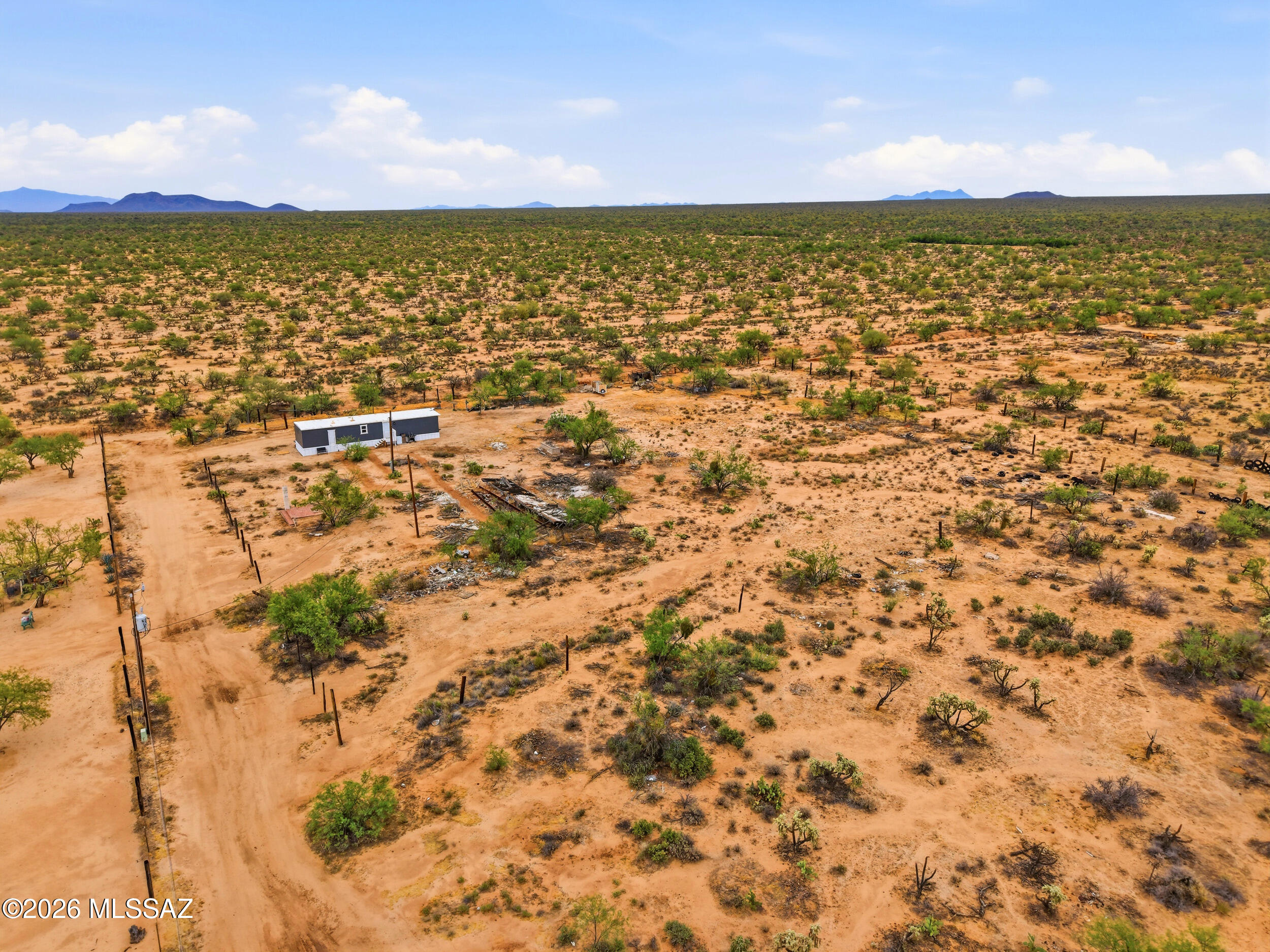 8620 South Sandario Road Tucson, AZ 85736 - Photo 22 of 26 a view of city and ocean