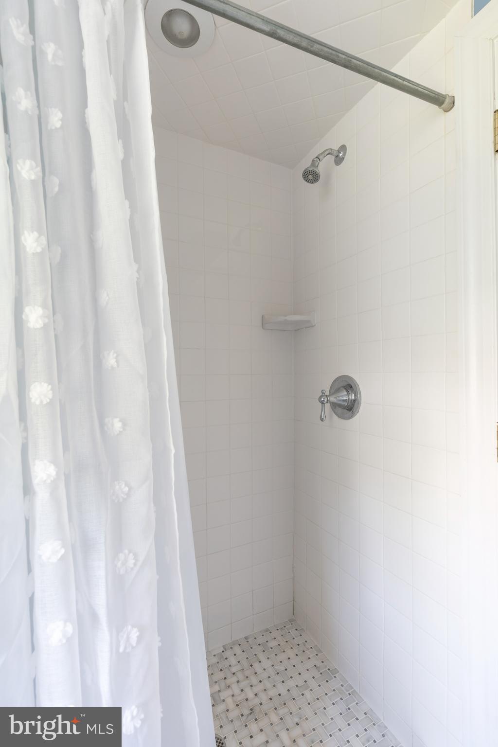 500 Brookfield Road Drexel Hill, PA 19026 - Photo 26 of 35