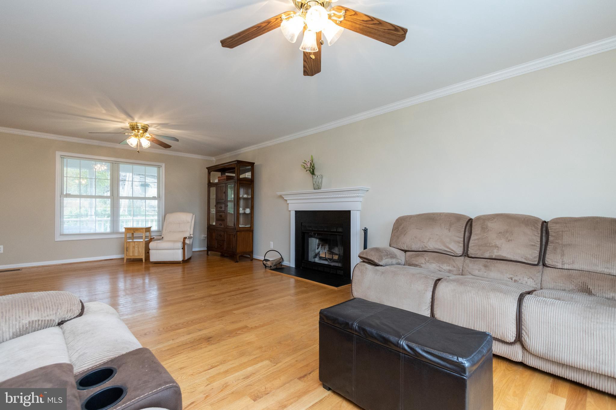 5001 Old Bartholows Road Mount Airy, MD 21771 - Photo 8 of 56 Living Room