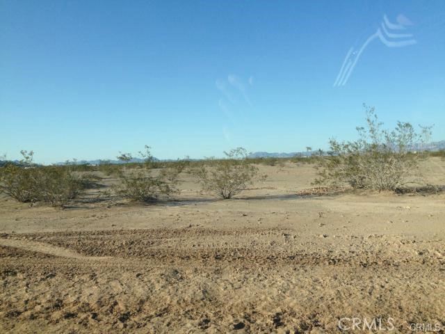 0 T7s R21e Blythe, CA 92225 - Photo 1 of 6 a view of beach and ocean