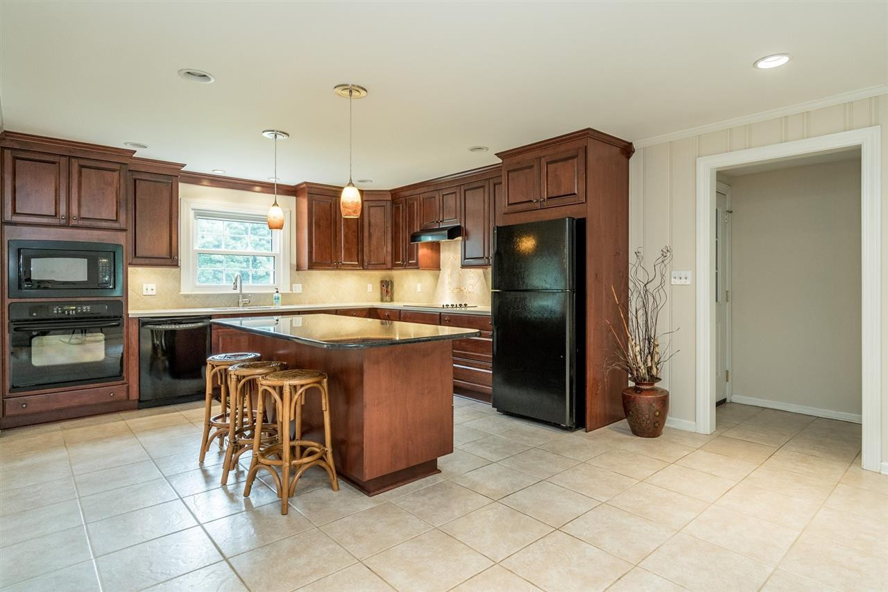 4217 Boxwood Road Raleigh, NC 27612 - Photo 9 of 26 Photo 9