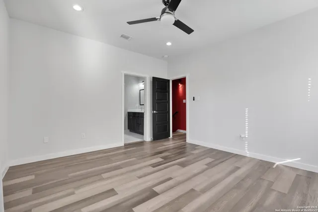 $2,000 | 121 Alabama Street, San Antonio, TX 78203