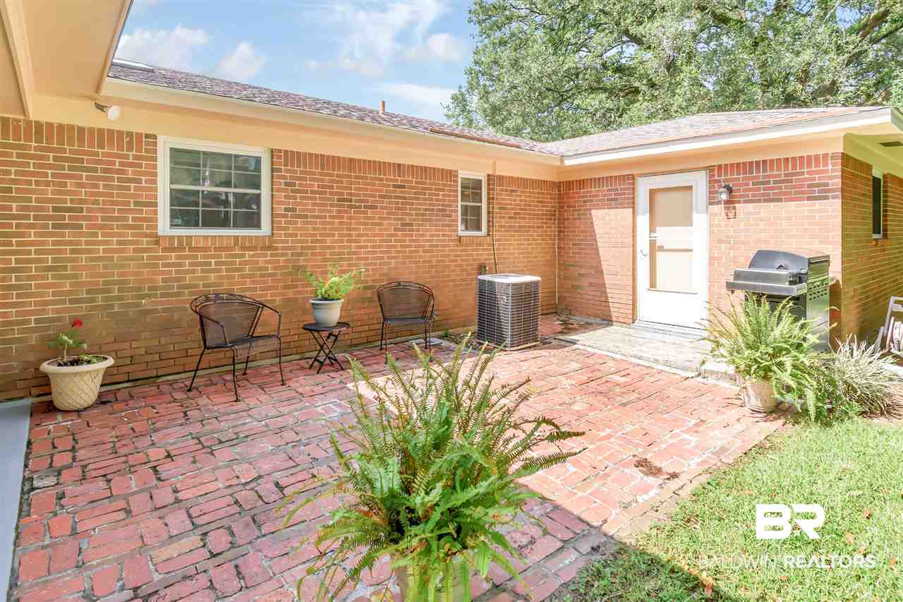 4324 Raines Drive Mobile, AL 36609 - Photo 4 of 45